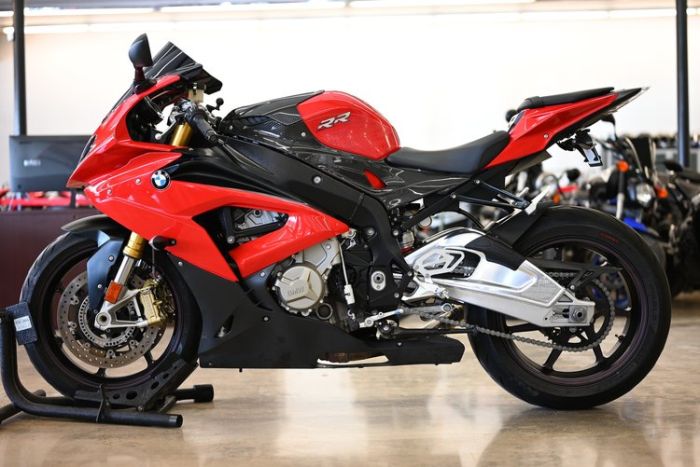 2015 BMW S1000RR WhatsApp me +971564580565