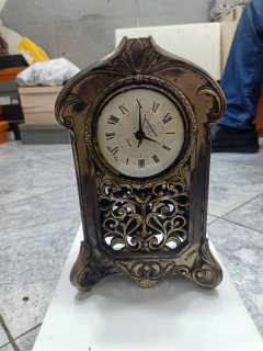 orologio de tavolo non funzionante